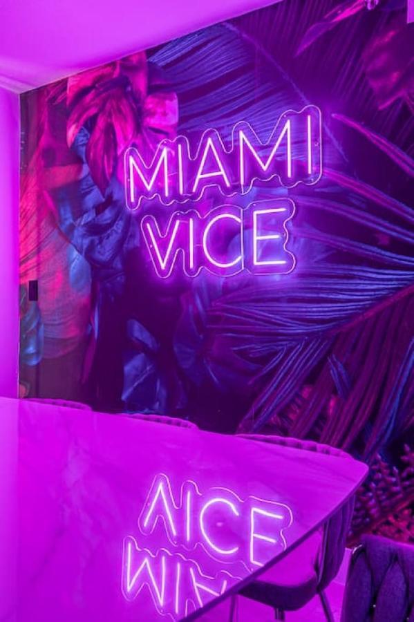 Miami Vice Oceanfront Sky Villa Экстерьер фото