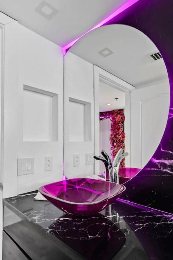 Miami Vice Oceanfront Sky Villa Экстерьер фото