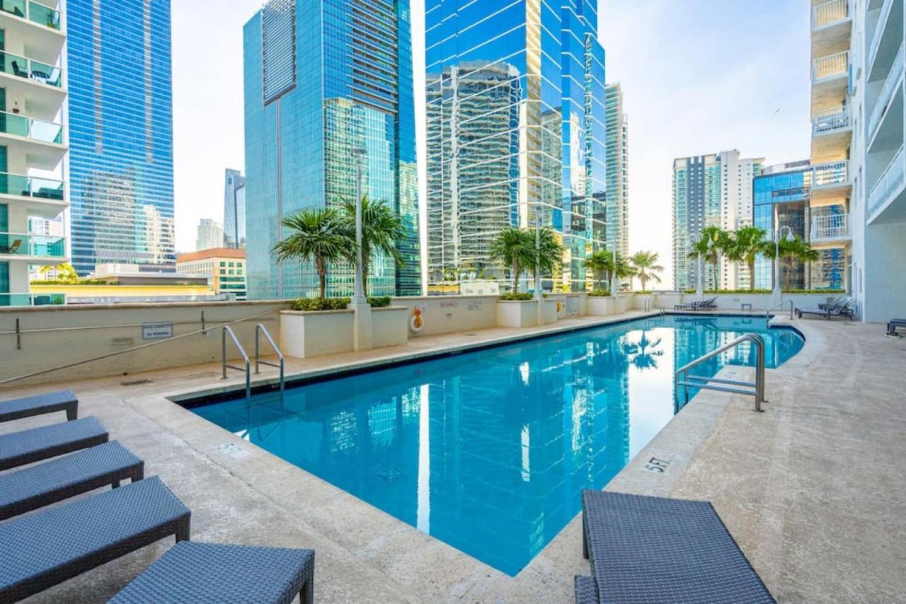 Miami Vice Oceanfront Sky Villa Экстерьер фото
