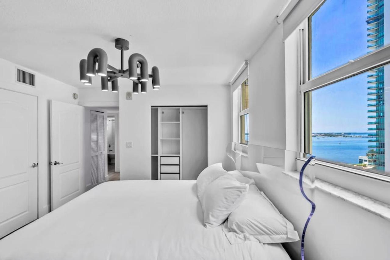Miami Vice Oceanfront Sky Villa Экстерьер фото