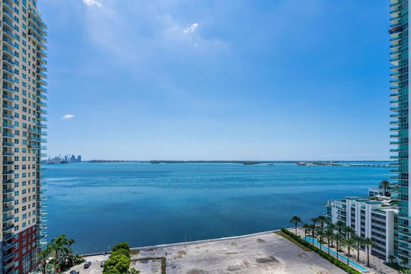 Miami Vice Oceanfront Sky Villa Экстерьер фото